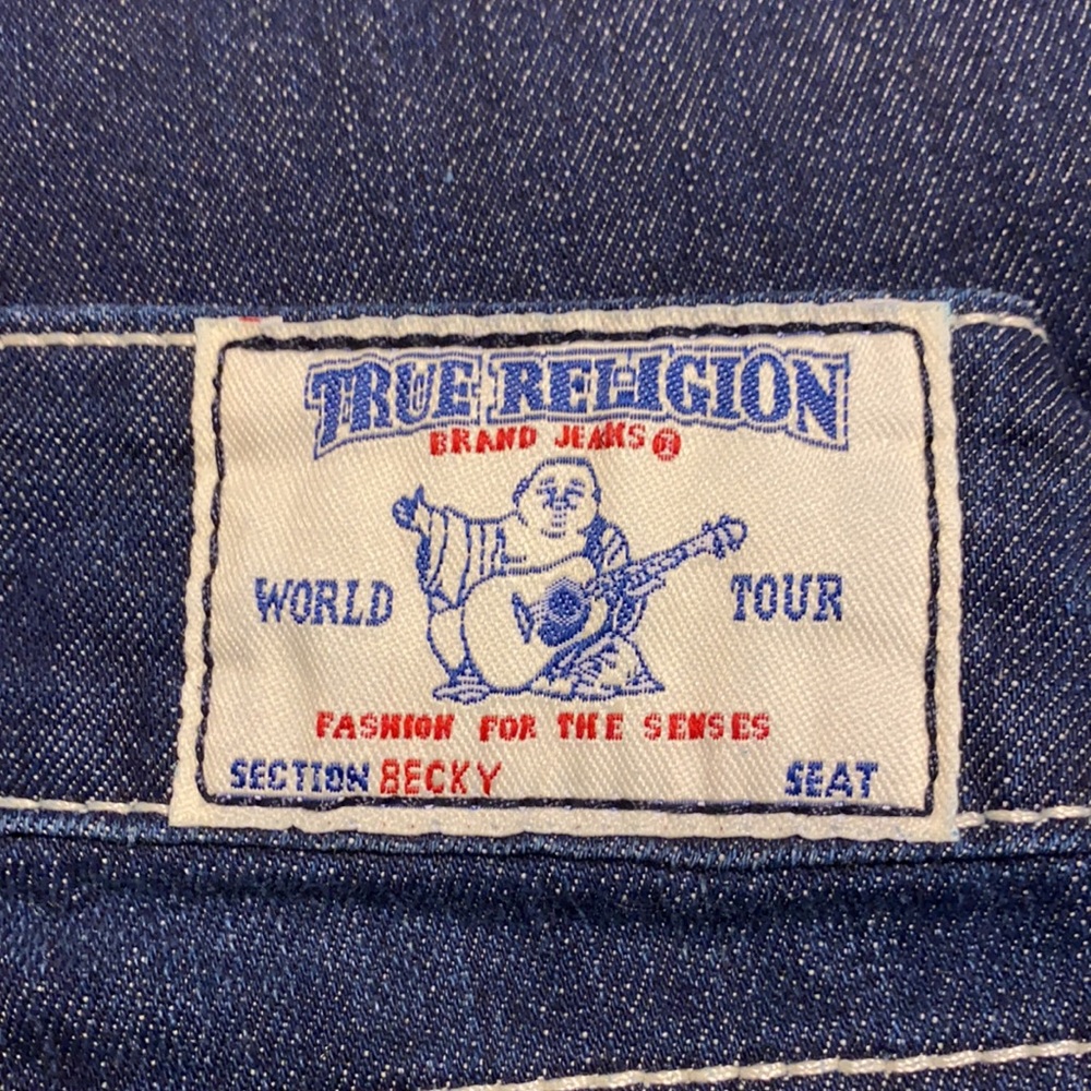 True Religion 5 pocket bootcut jeans. - Picture 5 of 8